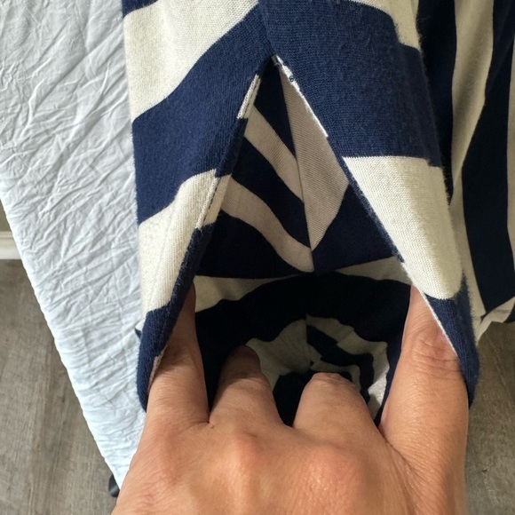 Guess Sleeveless Mini Dress - Picture 5 of 7